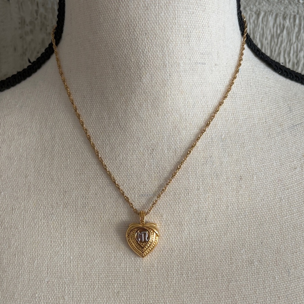 Nina Ricci Gold Plated Two Tone Heart Logo Pendant Necklace Rope Chain 15-17" - Picture 11 of 11